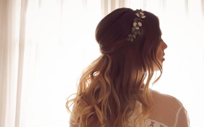 Tiara Primavera Trihada: Flores Nacaradas para Novias y Eventos | Diseño Exclusivo Argentina